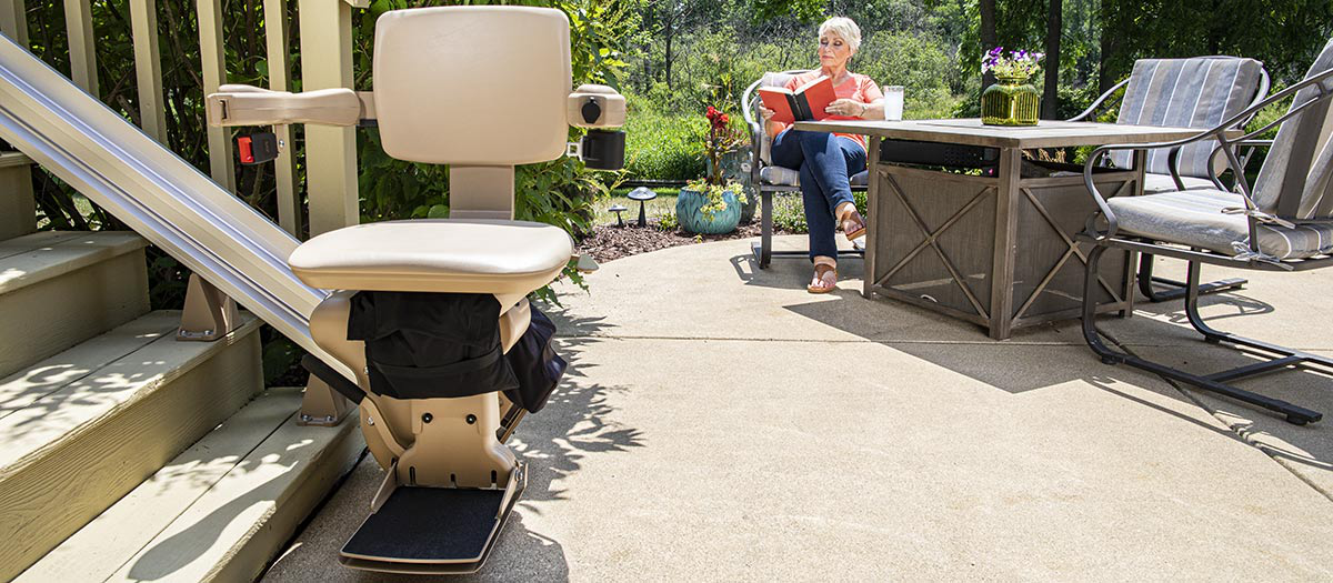 Bruno Elite outdoor straight rail stair lift